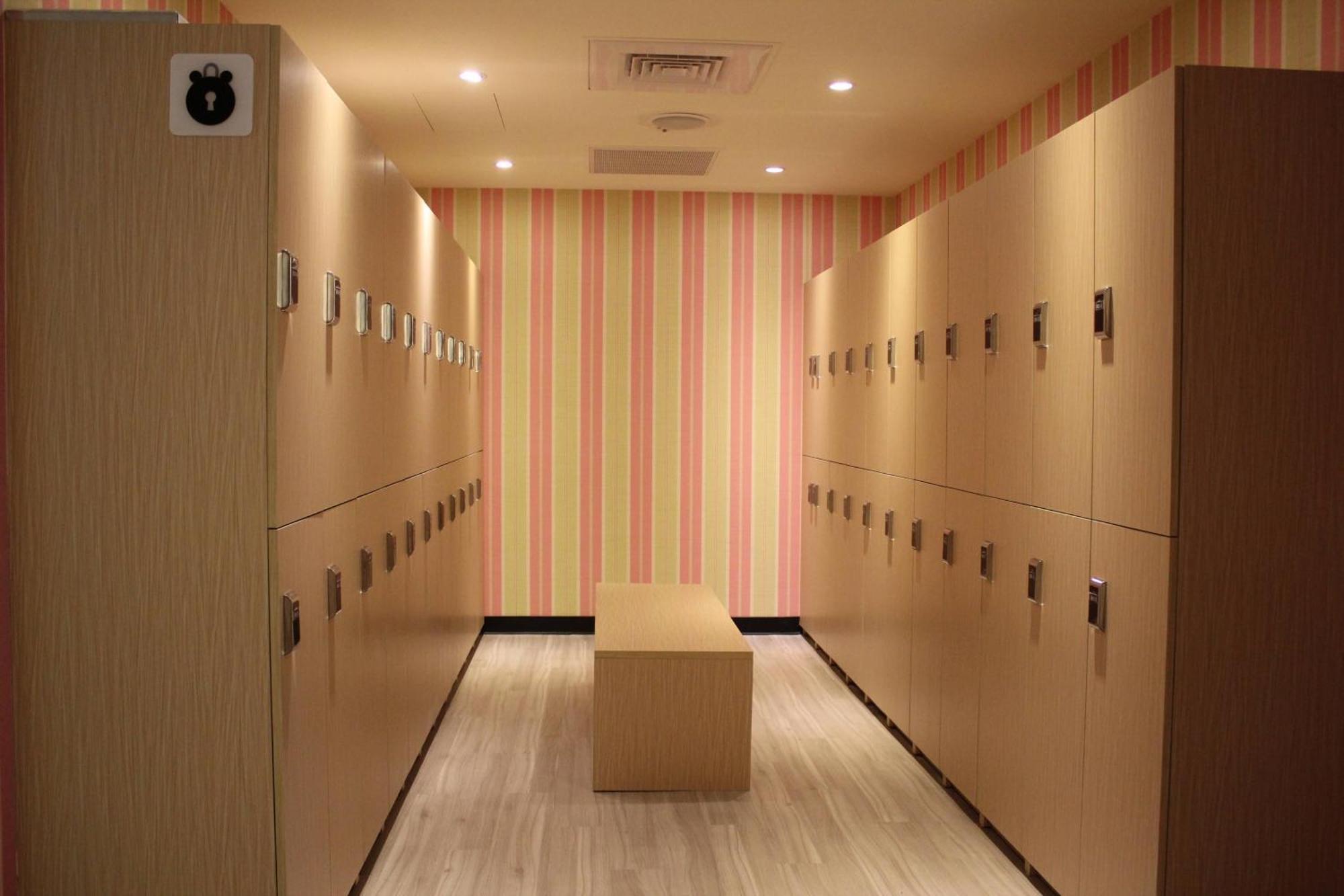 Hey Bear Capsule Hotel Tajpej Kültér fotó